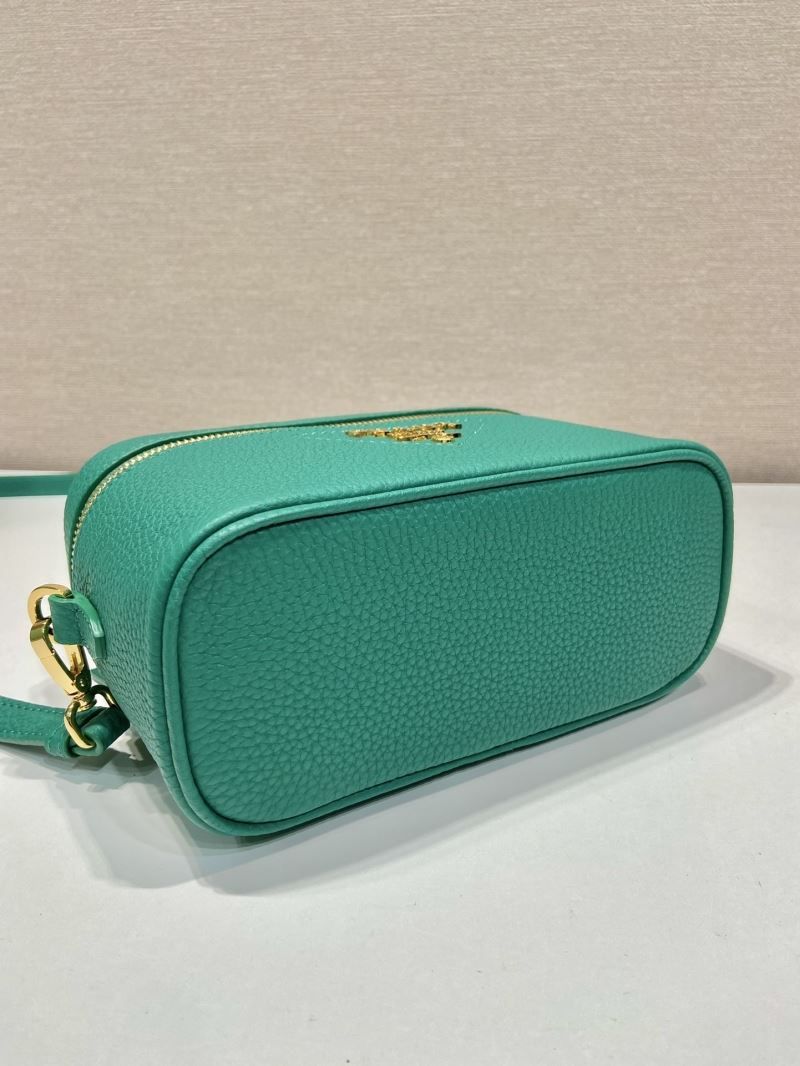 Pra*a box bags